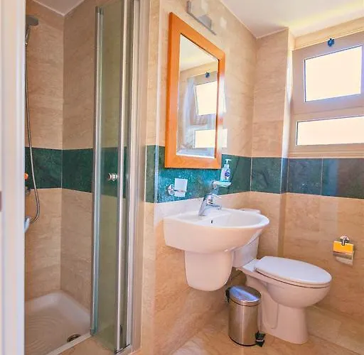 Kartiela Sandy - Private Pool - Jacuzzi - Private Area 폴리스